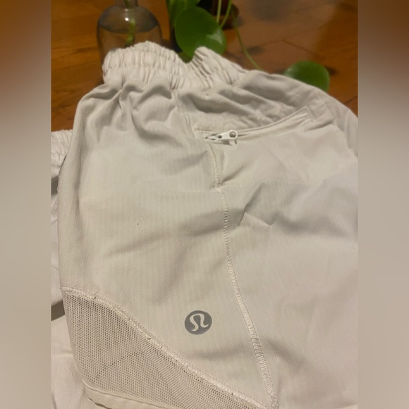 Lululemon running shorts - Picture 3 of 5